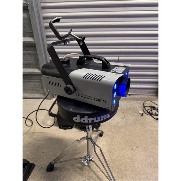 1200W Fog Machine w/ RGB LED Lights & Remote – Tested Working - Picture 3 of 12